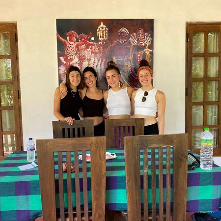 Lake Island Home Stay Dambulla Ngoại thất bức ảnh