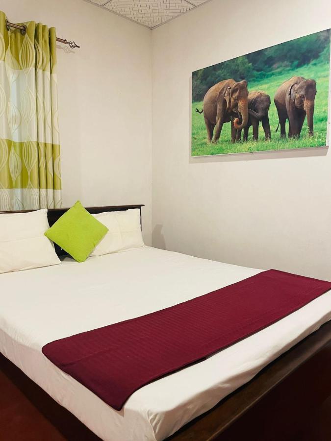 Lake Island Home Stay Dambulla Ngoại thất bức ảnh