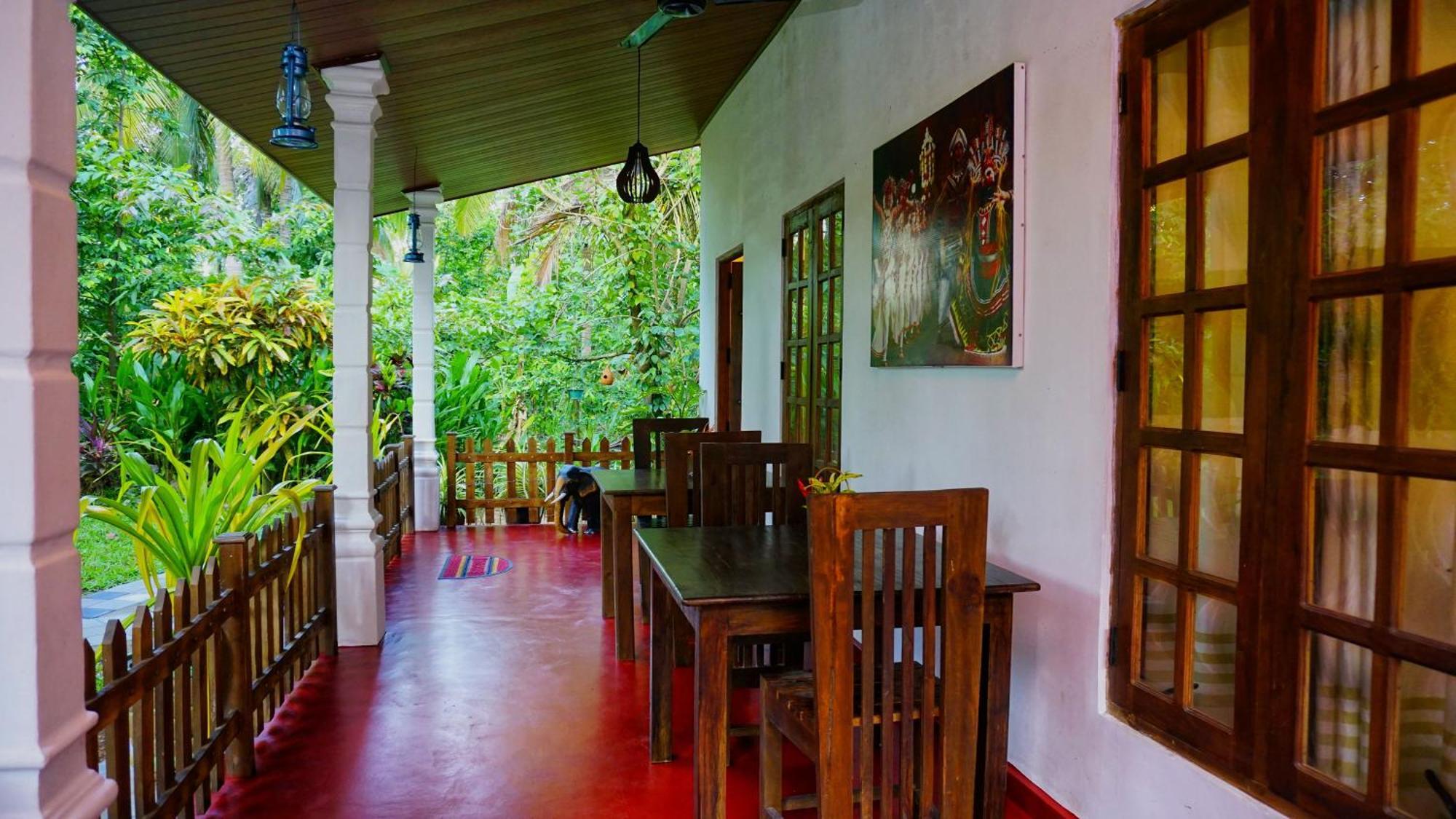 Lake Island Home Stay Dambulla Ngoại thất bức ảnh