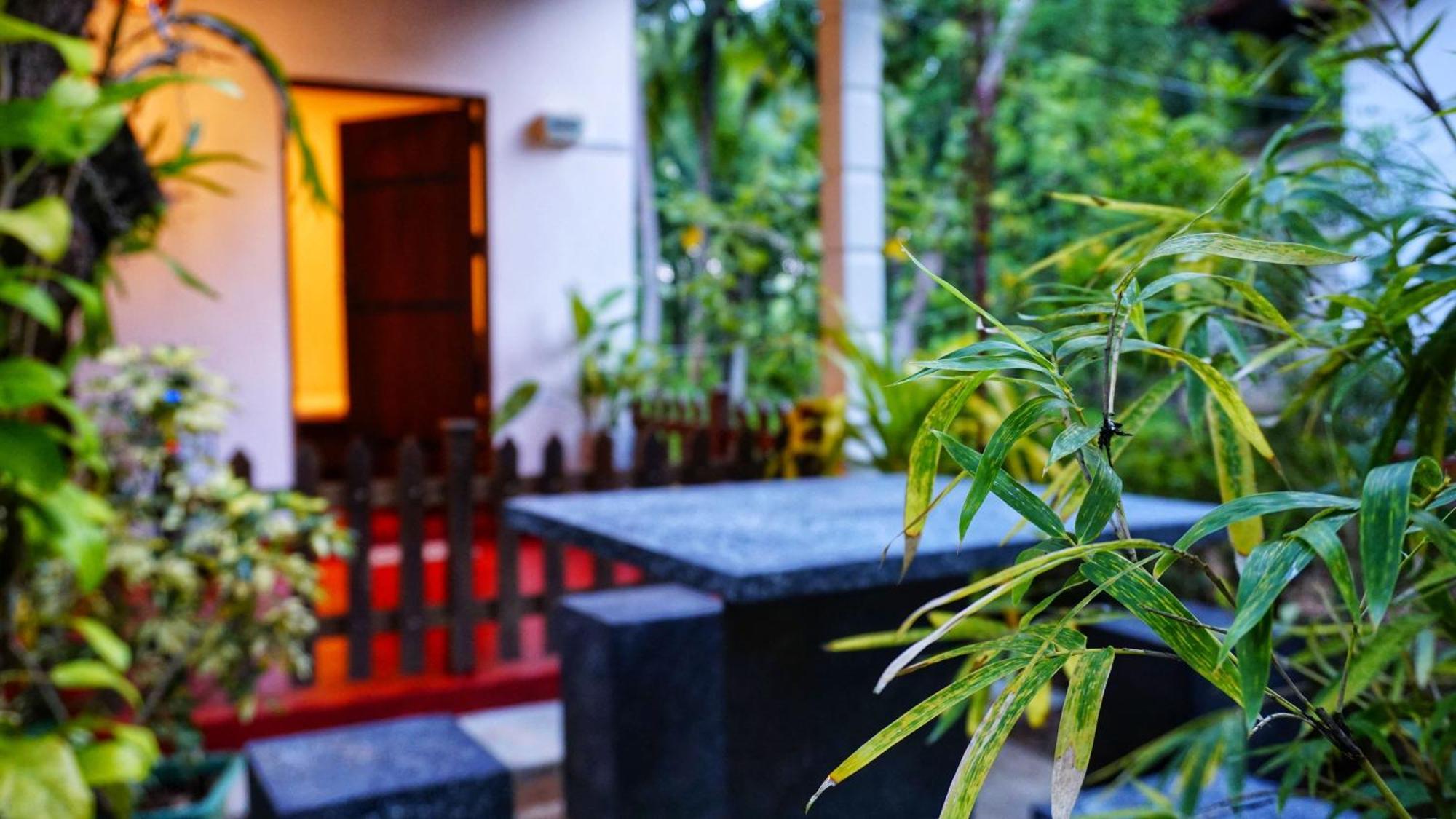 Lake Island Home Stay Dambulla Ngoại thất bức ảnh