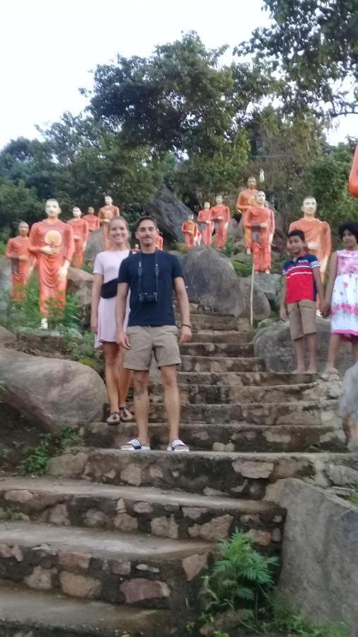 Lake Island Home Stay Dambulla Ngoại thất bức ảnh